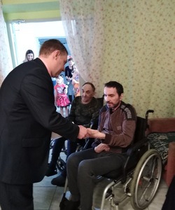 Вручение открыток 3