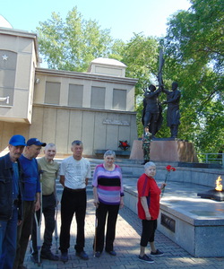 Возле вечного оня