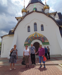 возле монастыря