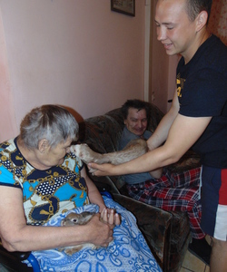 поцелуй с хорьком