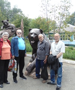 В компании сибирских медведей