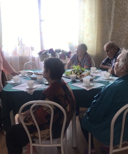 Знакомимся с историей праздника