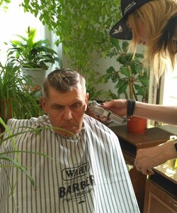 Мастер с удовольствием создает новый образ copy