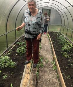 Прополка сорняков