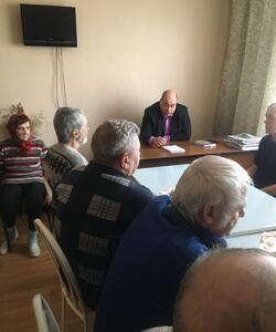 e8b086e4 674e 4cd5 bb32 811b53e714e1